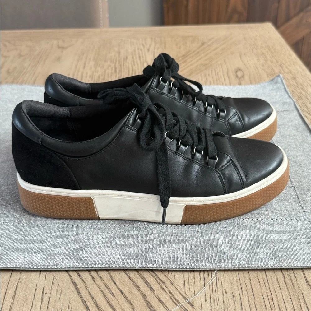 Caslon Andes Lea Black Leather Walking lace-up sneaker Women's size 7.5